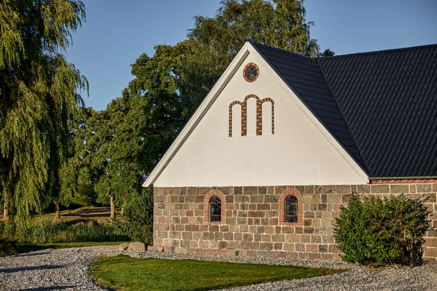 Fra fæstebonde-gård til fremtidssikret landbrug med moderne stålprofiler, 