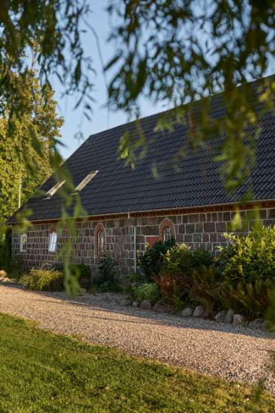 Fra fæstebonde-gård til fremtidssikret landbrug med moderne stålprofiler, 