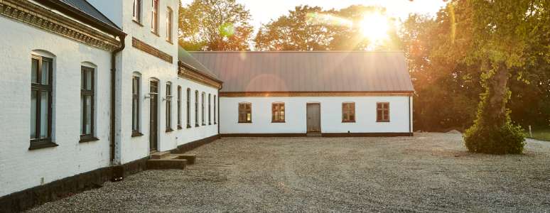 Renovering af tag på stuehus